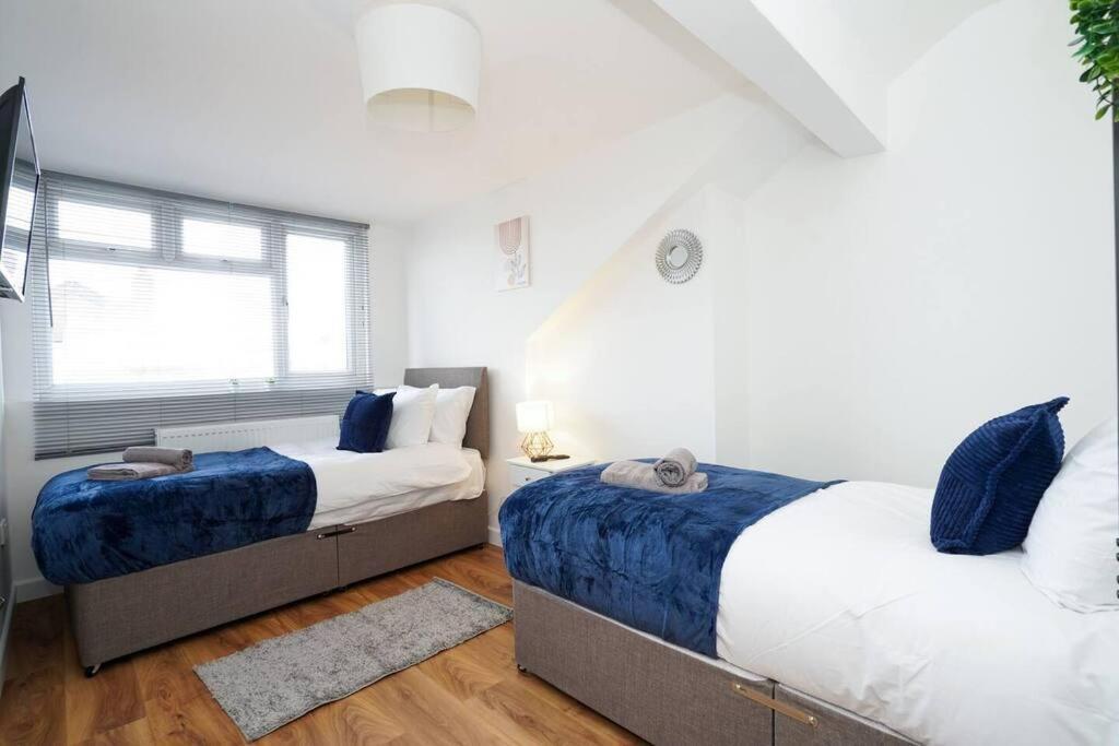 3 Bedroom Home With Free Parking Leeds  Exterior foto
